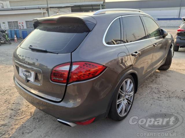 2012 PORSCHE CAYENNE 