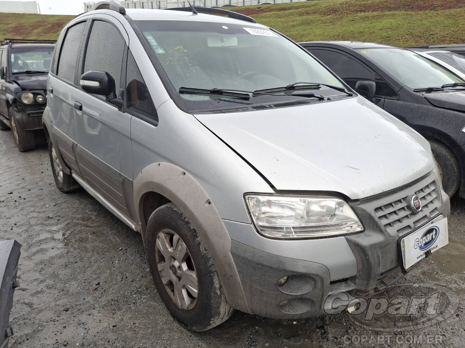 Veículo Fiat Idea FIAT IDEA Adventure Locker 1.8 2010 em leilão