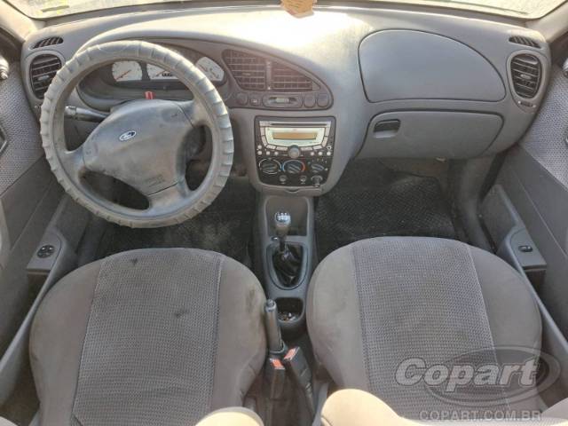 2003 FORD FIESTA SEDAN 