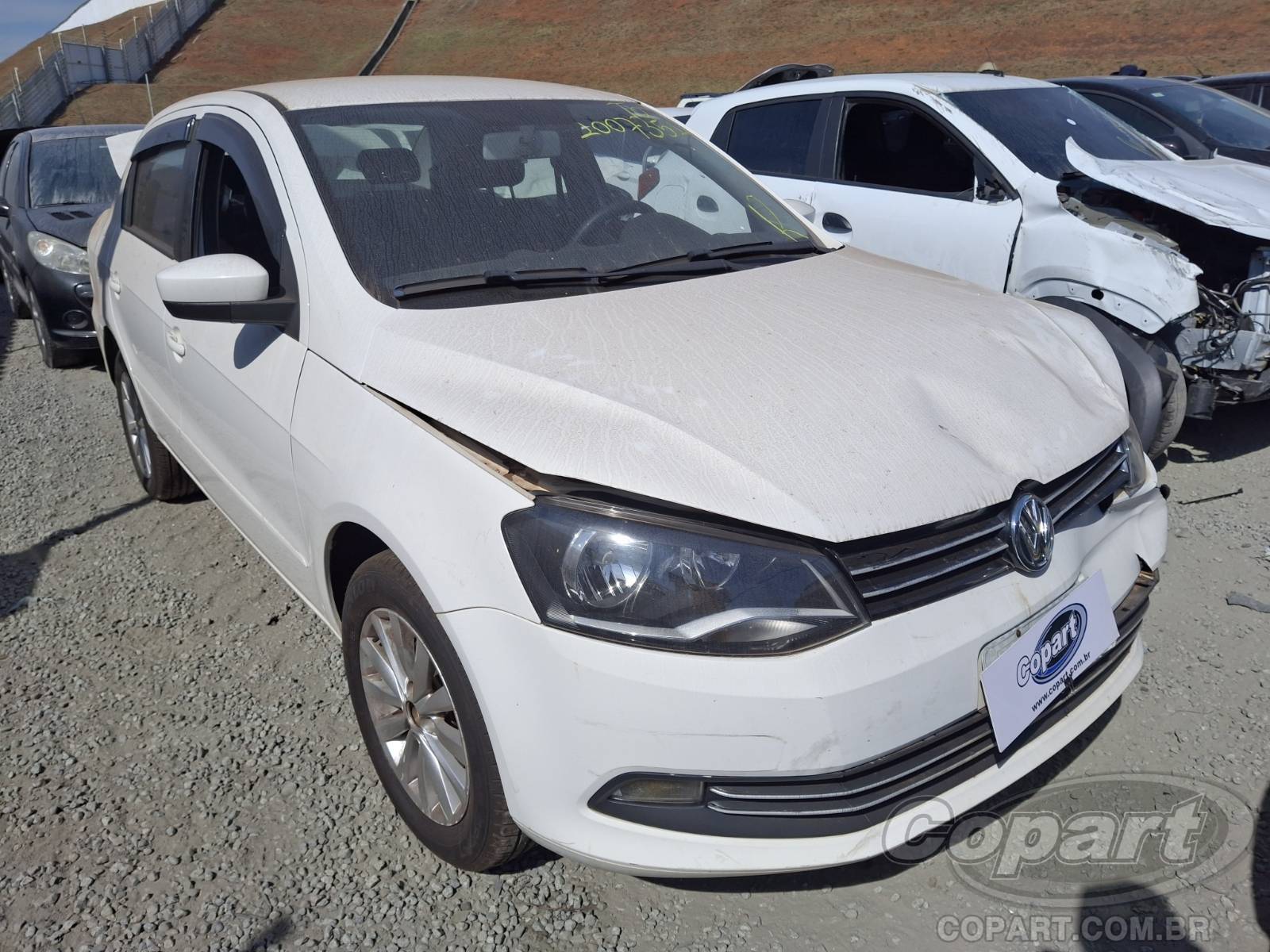 Veículo VW - VolksWagen Voyage VOLKSWAGEN VOYAGE 1.6 TOTAL FLEX 2014 2014 em leilão