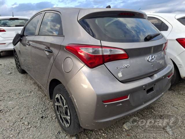 2017 HYUNDAI HB20 