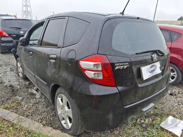 2011 HONDA FIT 