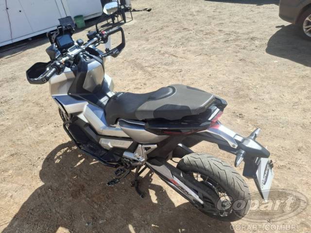 2017 HONDA X-ADV 