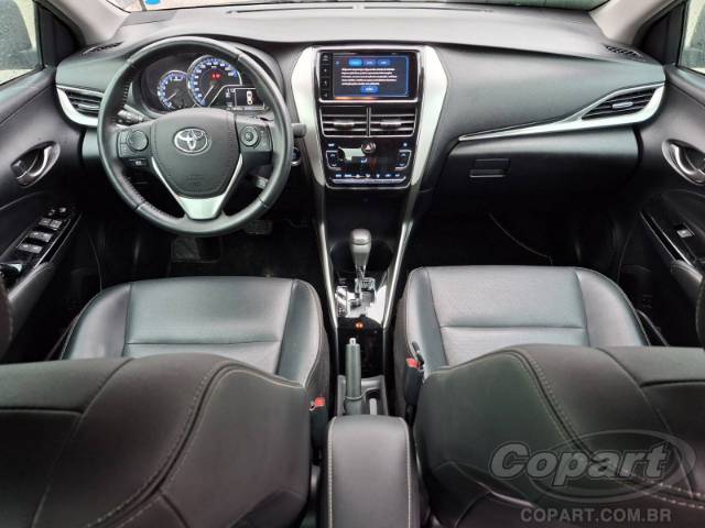 2022 TOYOTA YARIS SEDA 