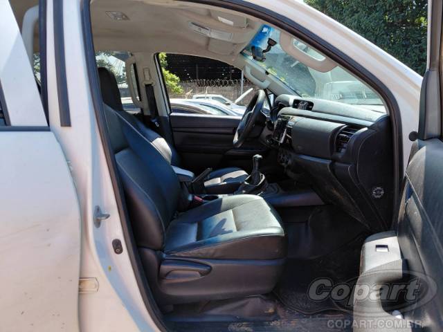 2019 TOYOTA HILUX CD 