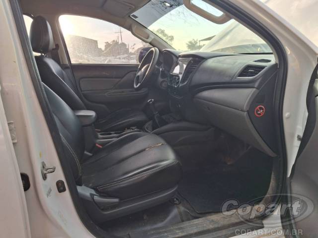 2021 MITSUBISHI L200 TRITON 