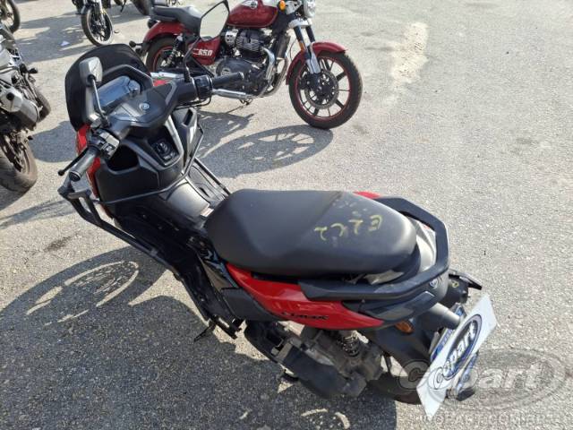 2025 YAMAHA NMAX 