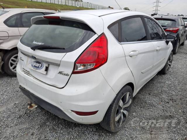 2015 FORD FIESTA 