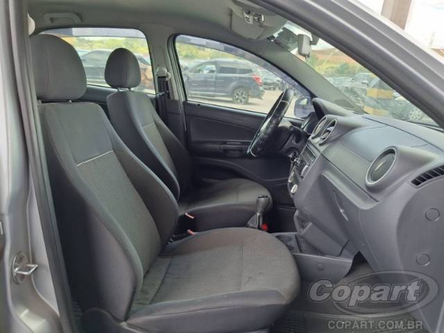 2013 VOLKSWAGEN GOL 