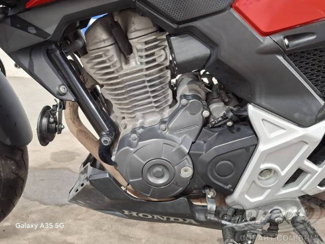 2024 HONDA CB 300F 