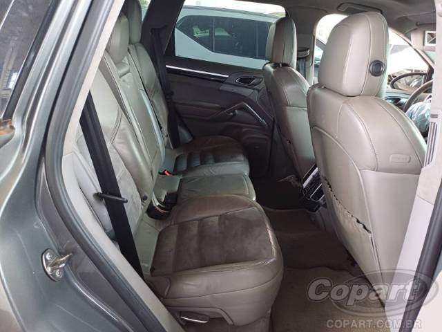 2014 PORSCHE CAYENNE 