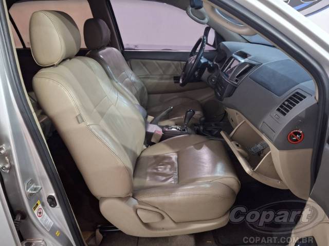 2015 TOYOTA HILUX SW4 