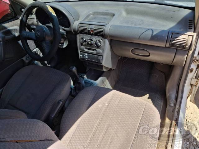 1996 CHEVROLET CORSA 