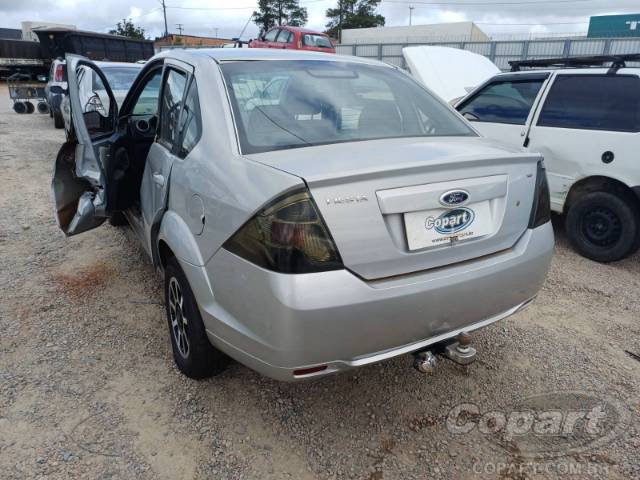 2013 FORD FIESTA SEDAN 