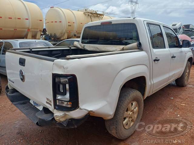 2015 VOLKSWAGEN AMAROK 