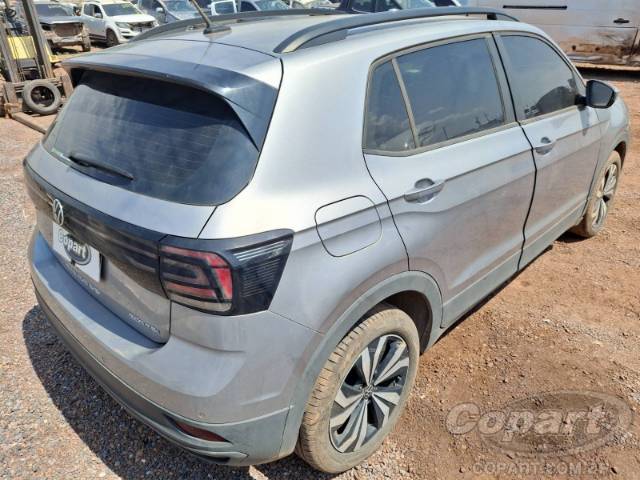 2024 VOLKSWAGEN T-CROSS 