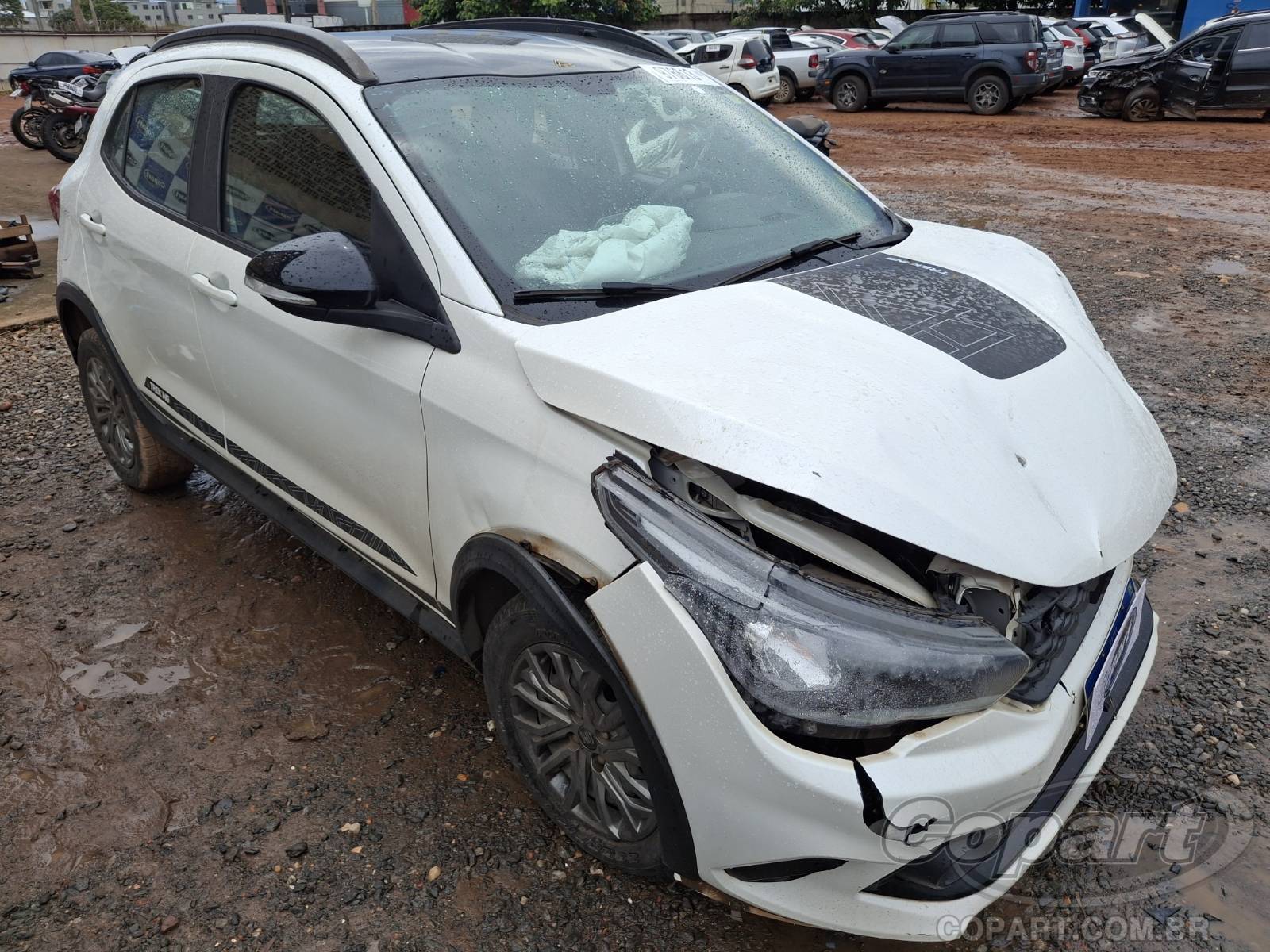 Veículo Fiat Argo Fiat Argo Trekking 1.3 Firefly 2022 Colisão Média Monta 2022 em leilão