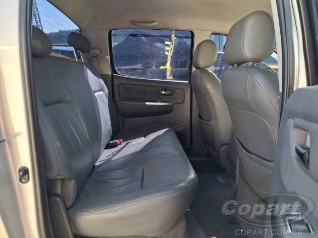2014 TOYOTA HILUX CD 