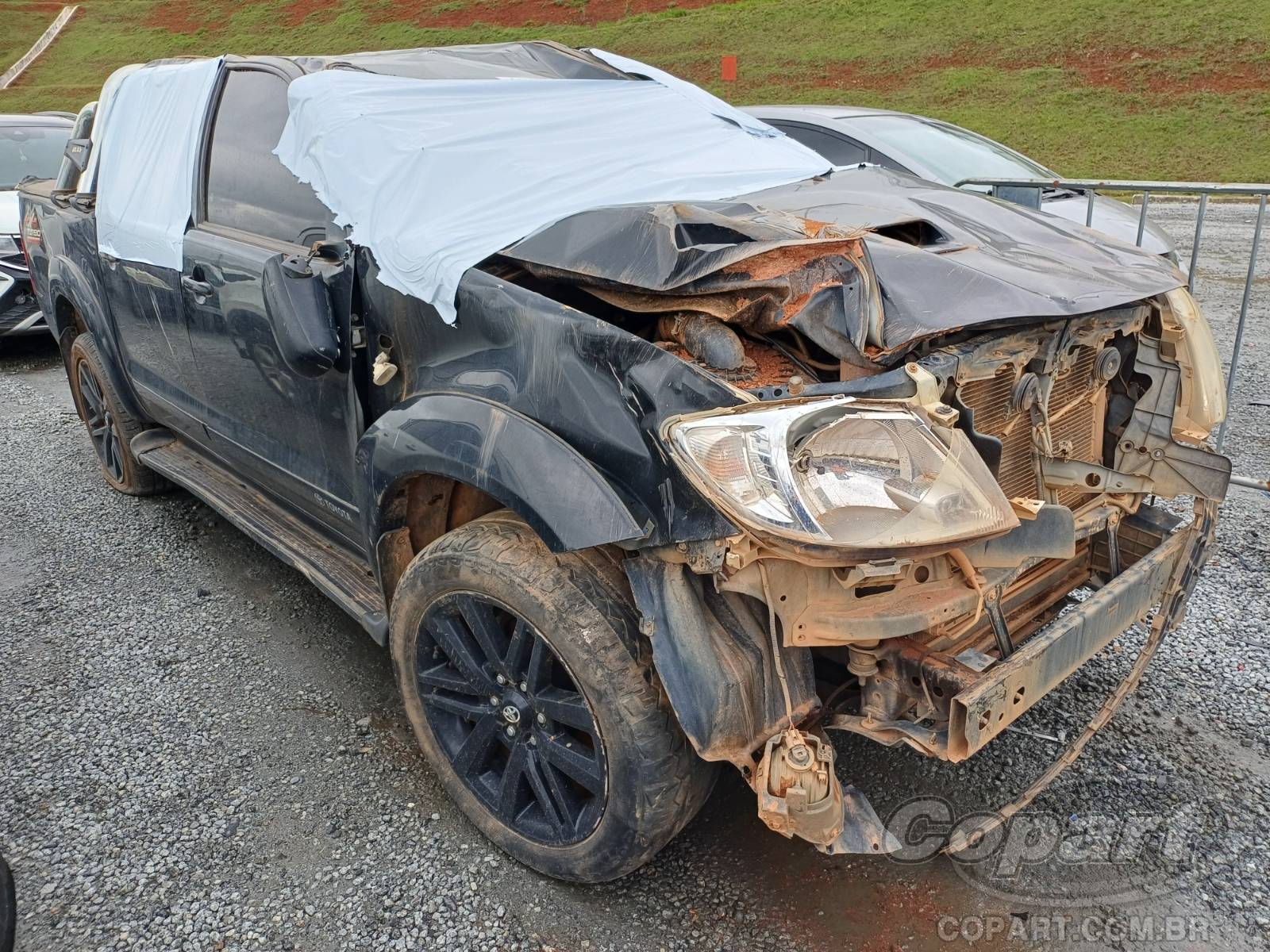 2011 TOYOTA HILUX CD — leilão em Itaquaquecetuba/SP