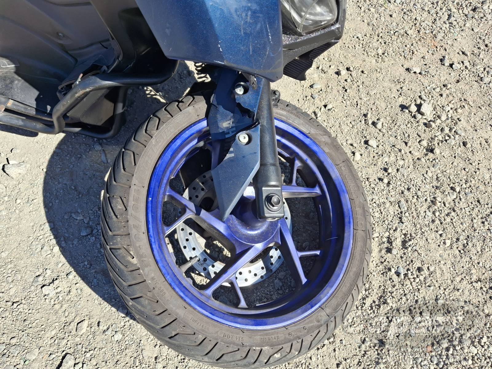 2024 YAMAHA XMAX — foto 5 de 10