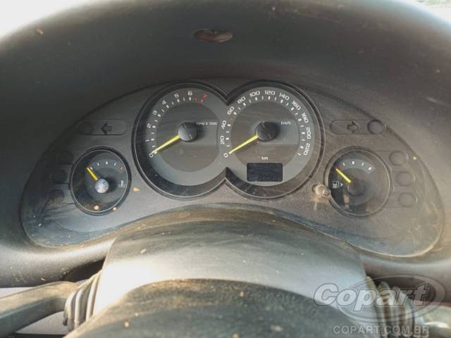 2010 CHEVROLET CLASSIC 