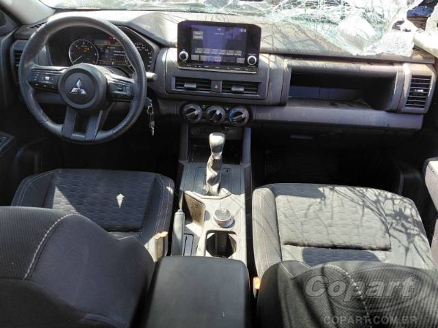 2027 MITSUBISHI Triton 