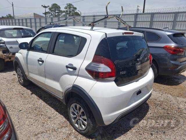 2023 FIAT MOBI 