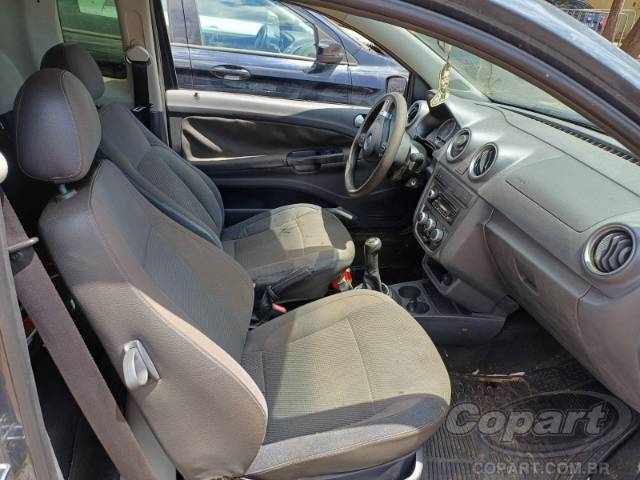 2011 VOLKSWAGEN SAVEIRO CE 