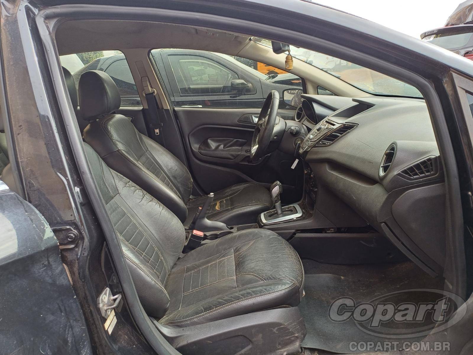 2014 FORD FIESTA SEDAN — leilão em Goiânia/GO (foto 5)