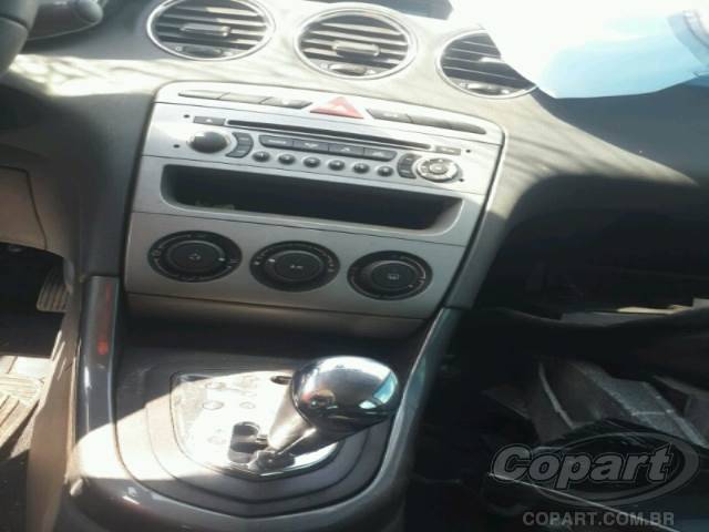 Foto 9 de 10: 2012 PEUGEOT 408 SEDAN