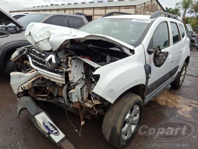 2021 RENAULT DUSTER 