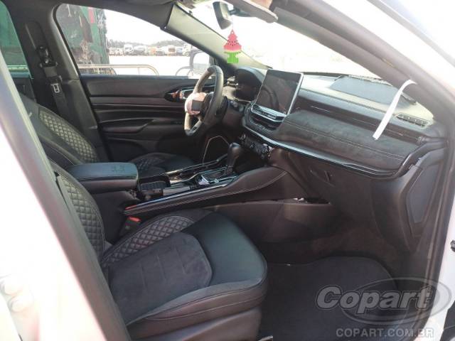 2025 JEEP COMMANDER 
