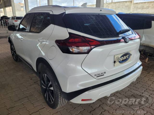 2025 NISSAN Kicks Play 
