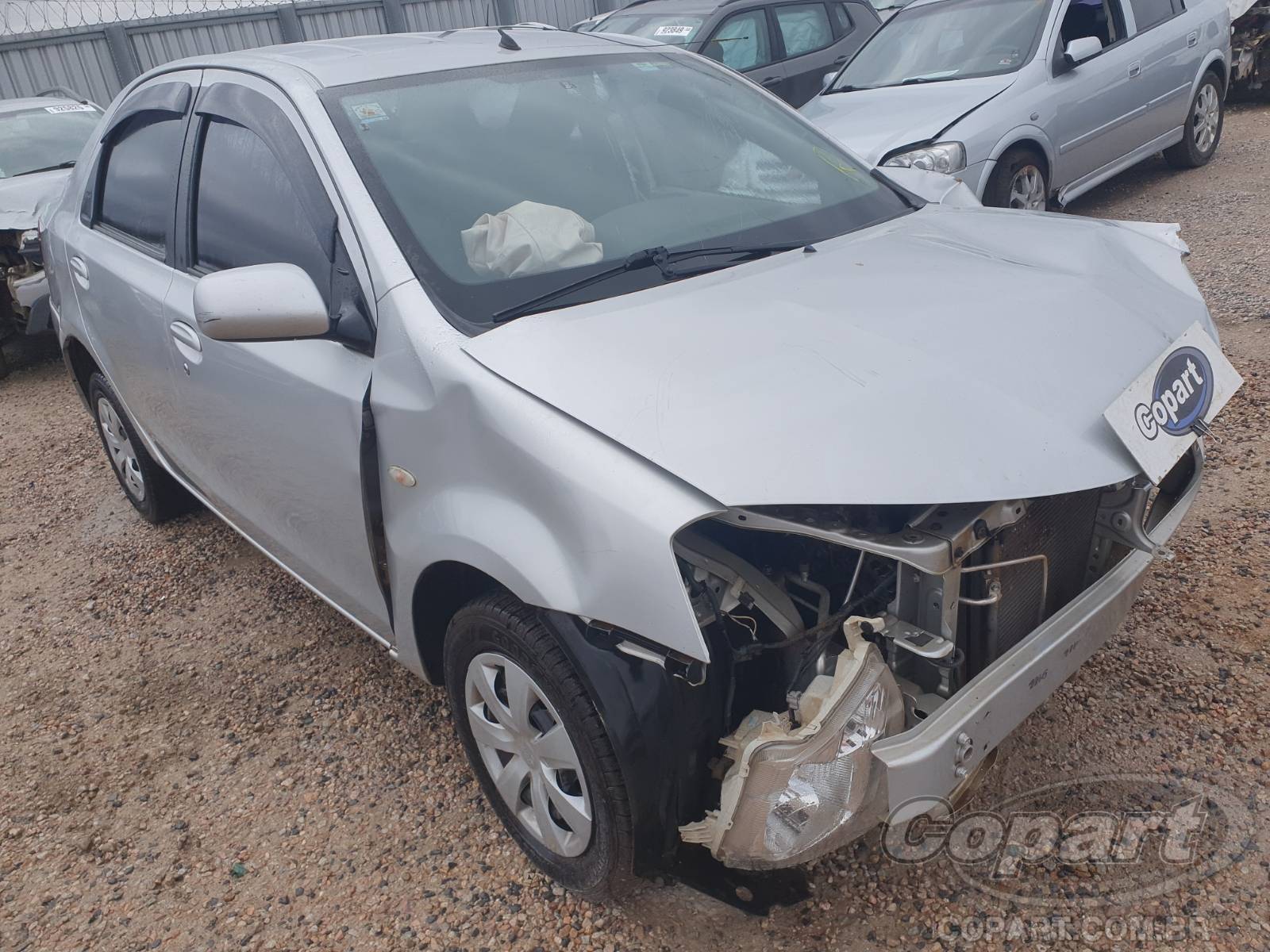 TOYOTA ETIOS SEDA XS 1.5 16V 2013