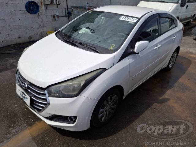 2016 HYUNDAI HB20S 