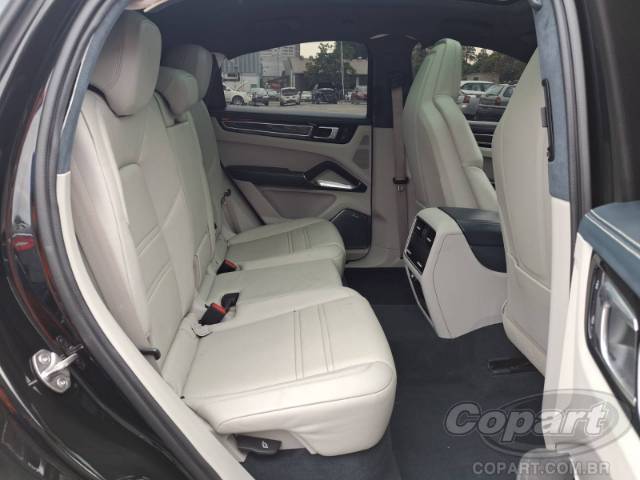 2023 PORSCHE CAYENNE COUPE 
