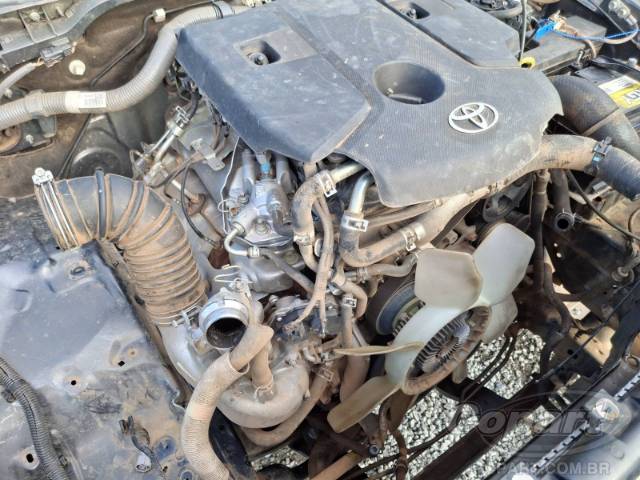 2024 TOYOTA HILUX CD 