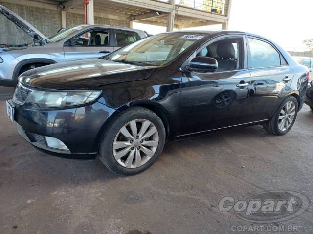 2013 KIA CERATO 