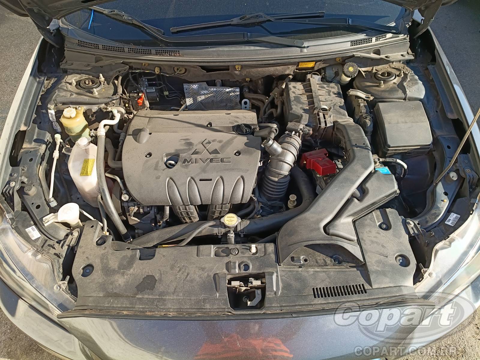 Foto 7 de 10: 2016 MITSUBISHI LANCER