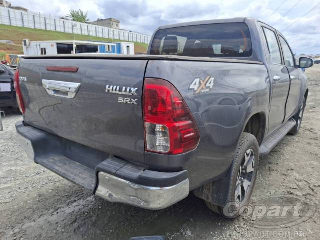 2017 TOYOTA HILUX CD 