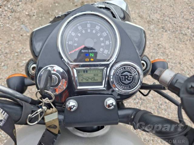 2025 ROYAL ENFIELD CLASSIC 