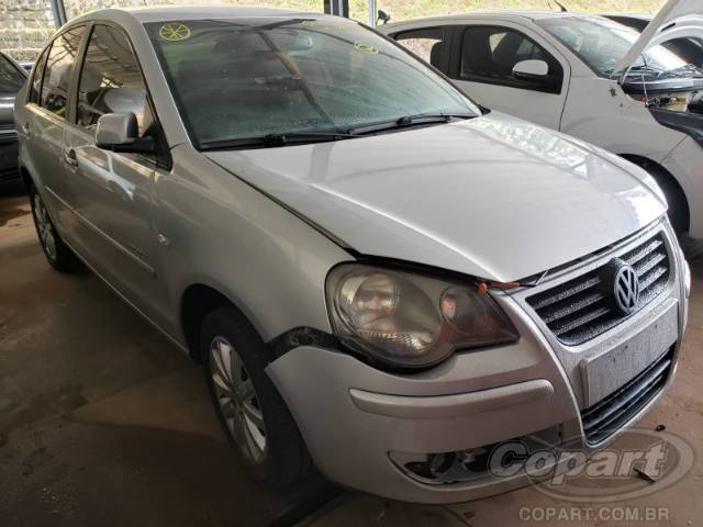 2009 VOLKSWAGEN POLO SEDAN 