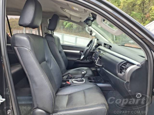 2021 TOYOTA HILUX CD 