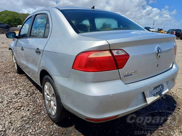 2021 VOLKSWAGEN VOYAGE 