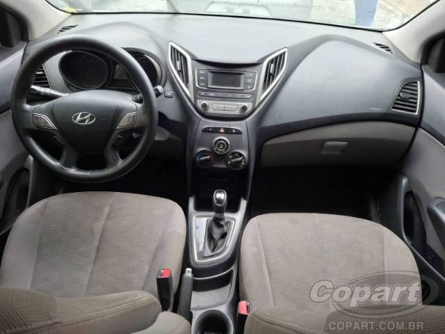 2016 HYUNDAI HB20S 