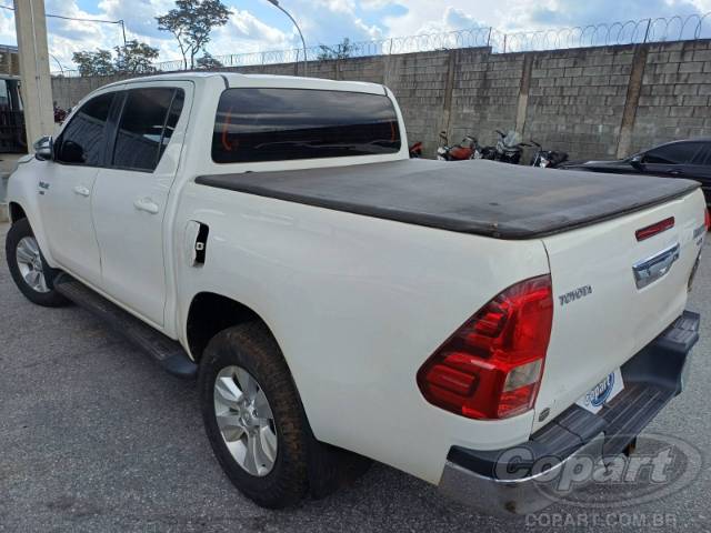 2017 TOYOTA HILUX CD 