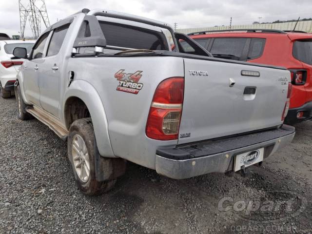 2012 TOYOTA HILUX CD 