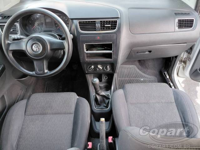 2013 VOLKSWAGEN FOX 