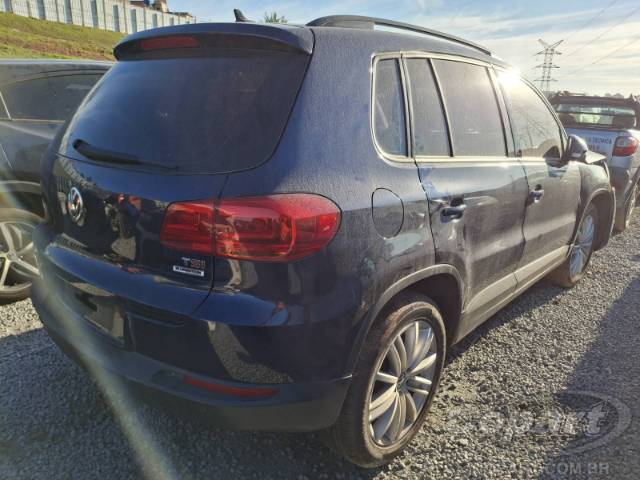 2017 VOLKSWAGEN TIGUAN 