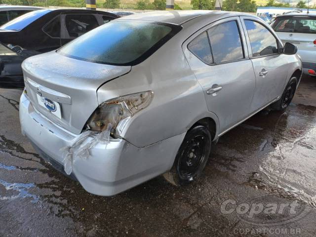2018 NISSAN VERSA 